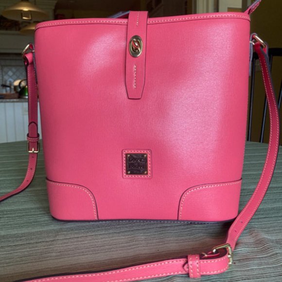 Dooney & Bourke crossbody bucket bag - Picture 2 of 9